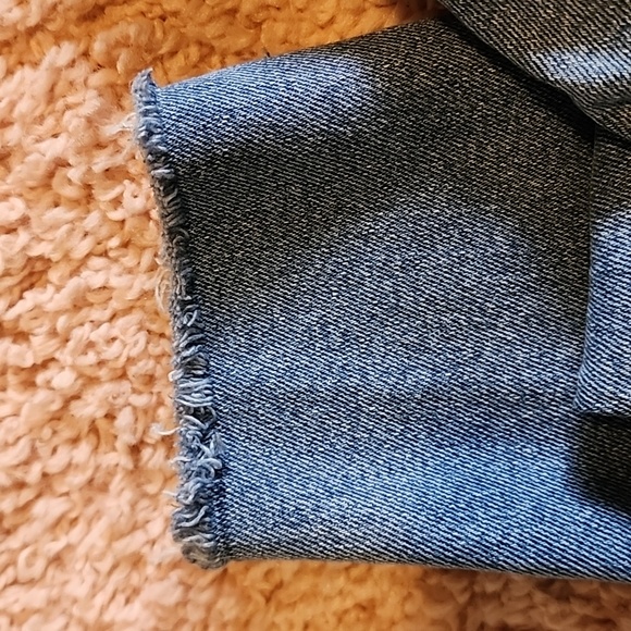 Distressed skinny Jeans - Picture 4 of 9